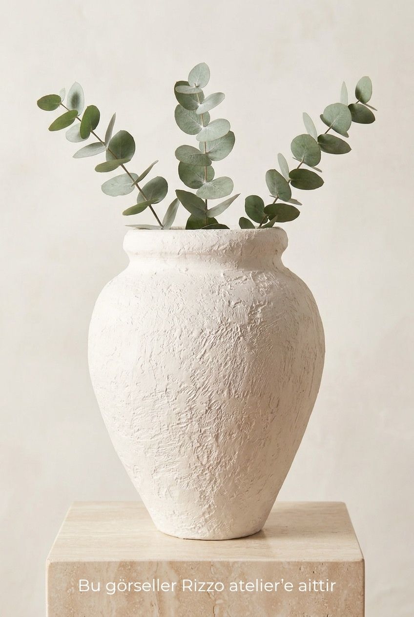 Dokulu Beyaz Vazo — Rizzo Atelier