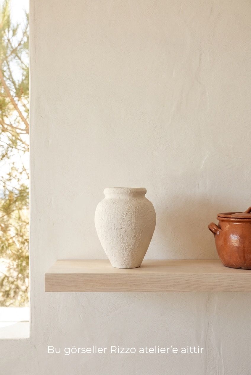 Dokulu Beyaz Vazo — Rizzo Atelier