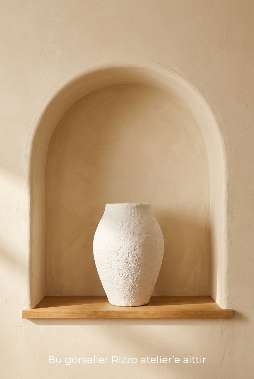 Beyaz Uzun Dokulu Vazo — Rizzo Atelier